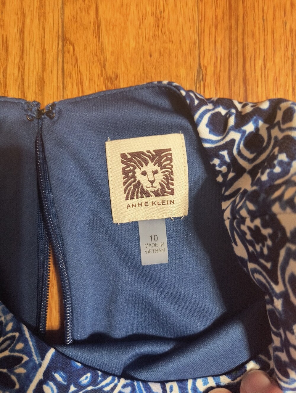 Anne Klein sleeveless dress, women's 10, blue geometric - Picture 2 of 16